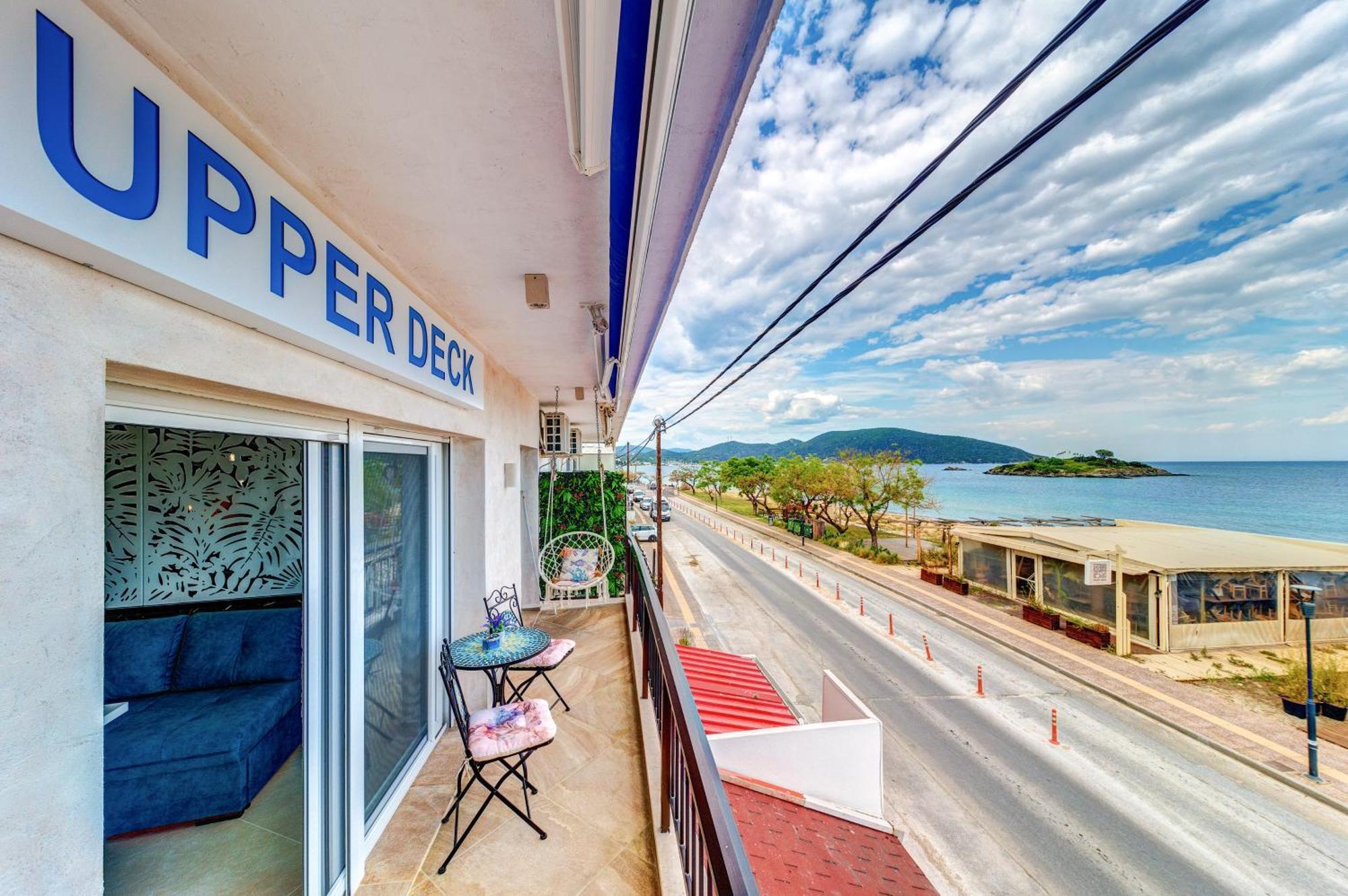 Upper Deck Apt. Apartamento Néa Péramos Exterior foto